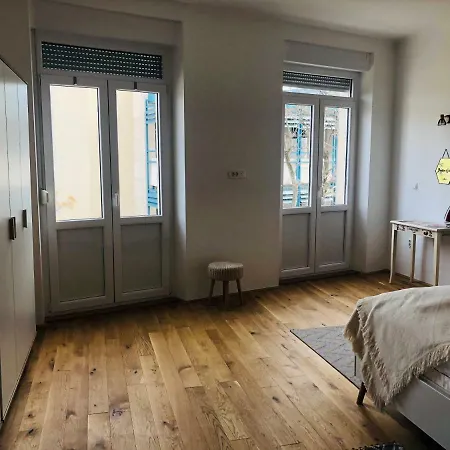 Kolovare Beachfront Апартаменты Задар
